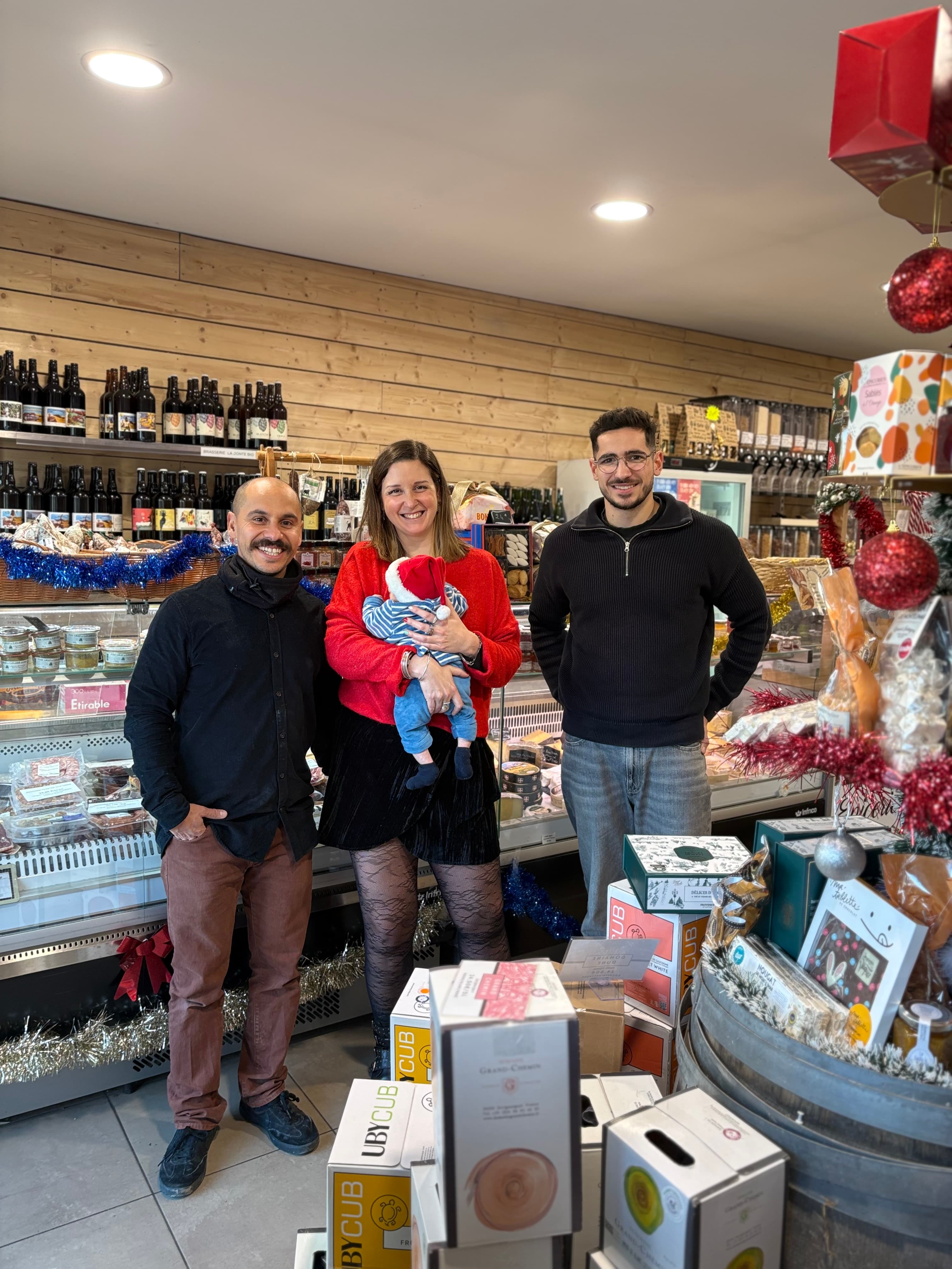 Enzo, Ludo et Marie à l'Épicerie de la Gare de Congénies