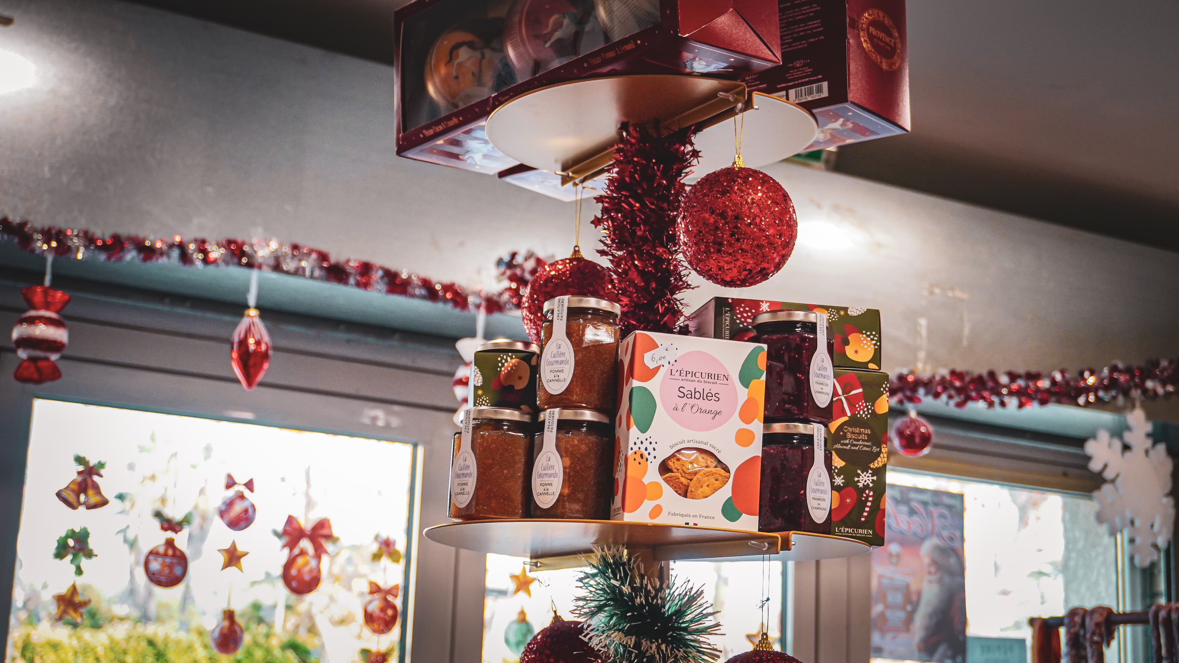 Décoration Noël épicerie fine Congénies — coffrets cadeaux et produits saisonniers