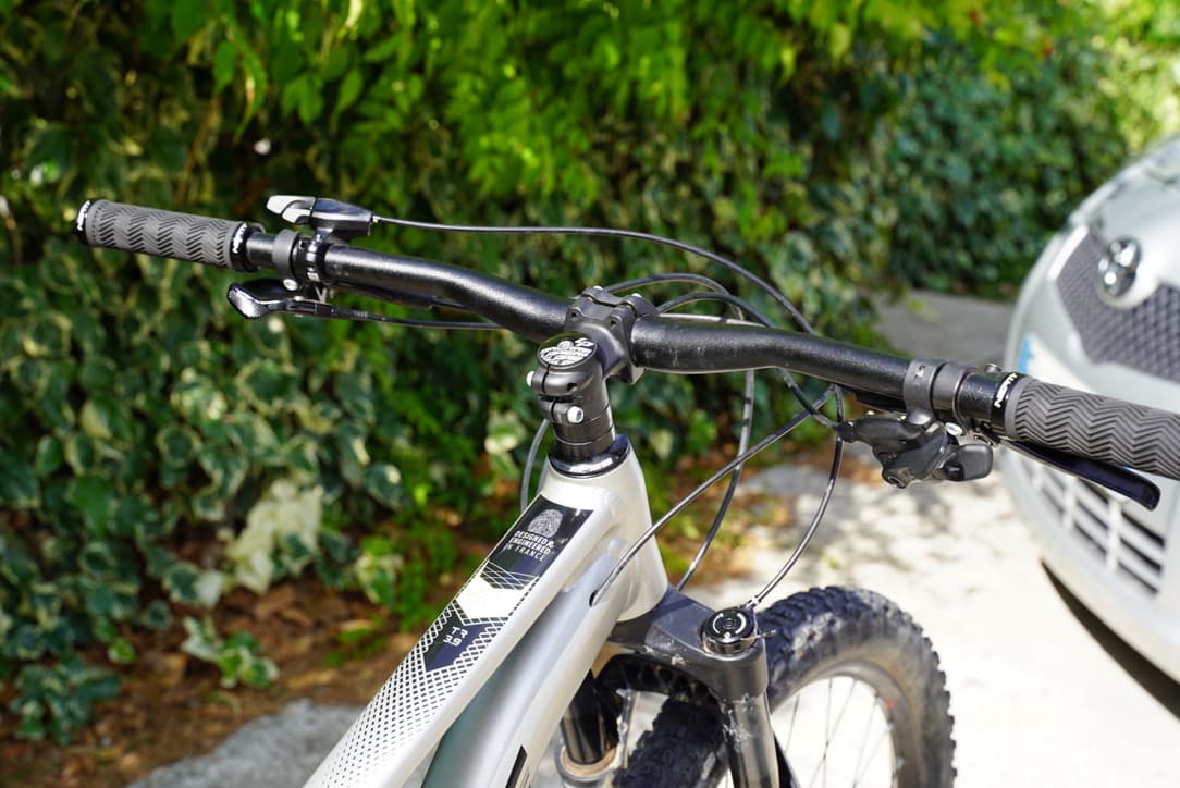 Vélo occasion Vélo Expresso — cadrage standardisé pour marketplace